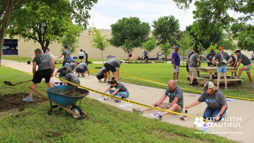 A Partnership Blossoms Keep Austin Beautiful and Texas Roadhouse