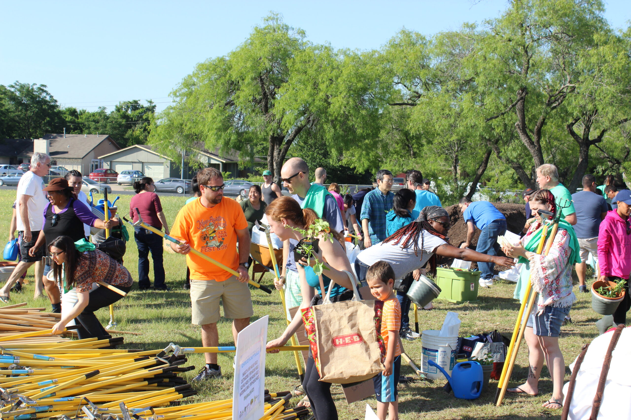 Resource Givewaway Day 2018 LBJ High School 17 1 scaled